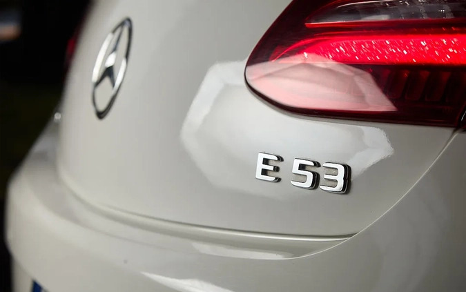 Mercedes-Benz Klasa E cena 209000 przebieg: 160000, rok produkcji 2019 z Sosnowiec małe 742